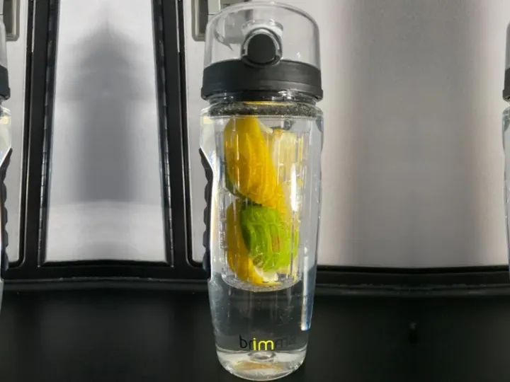 best fruit infuser water bottle
