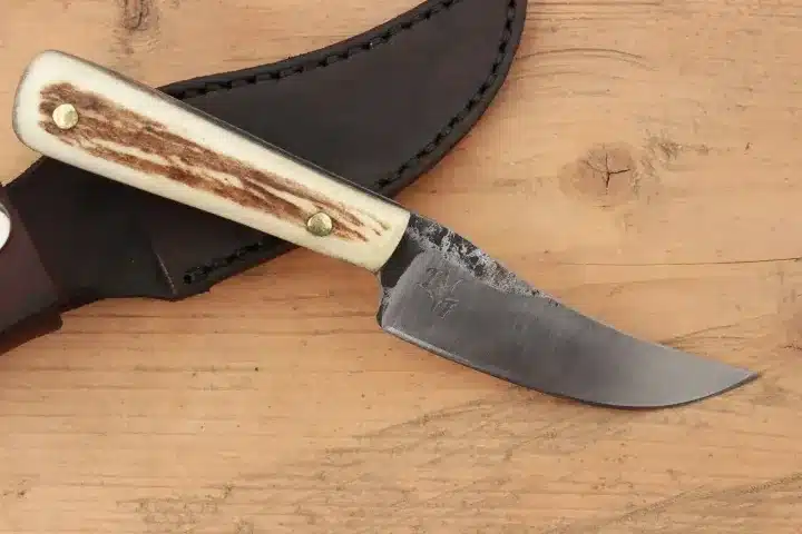 skinning knife