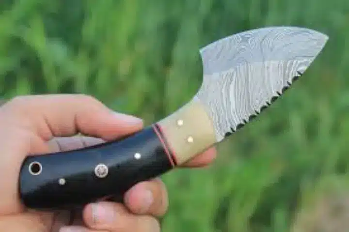 skinning knife